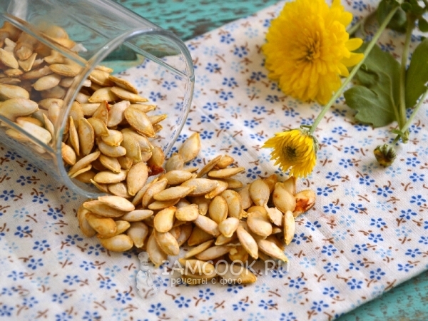 Фото соленых тыквенных семечек в духовке