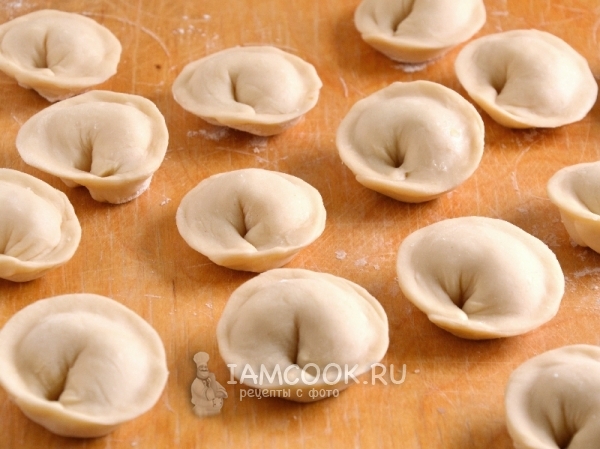 Слепить пельмени