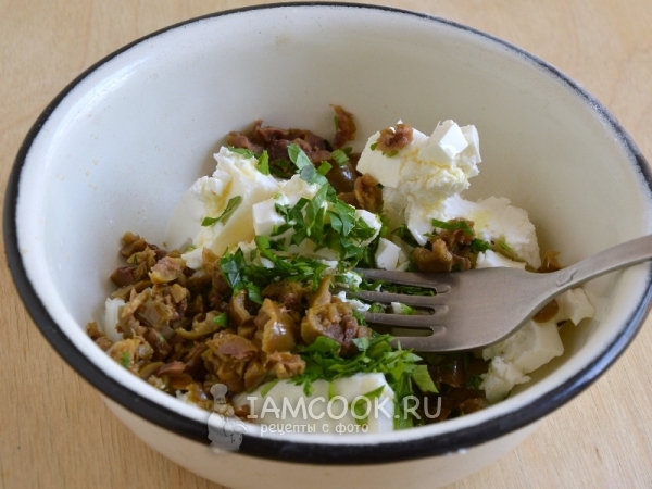 Смешиваем компоненты начинки