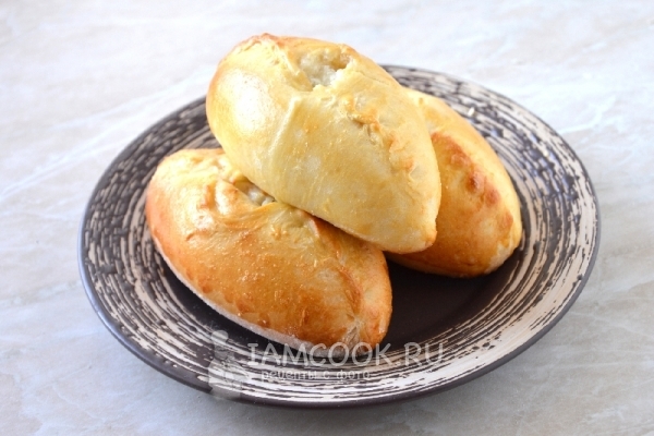 Рецепт расстегаев с белой рыбой и сливочным маслом