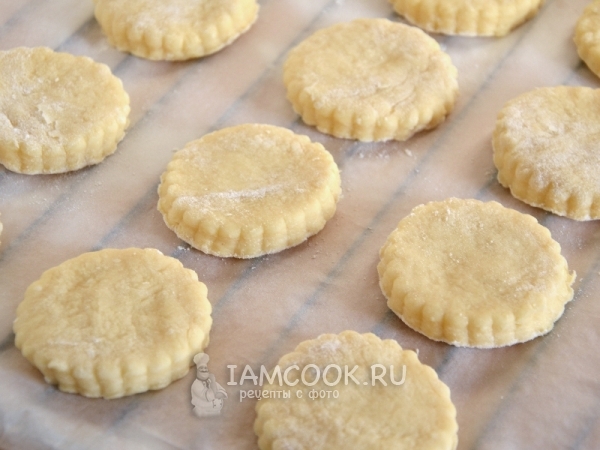 Положить заготовки на пергамент