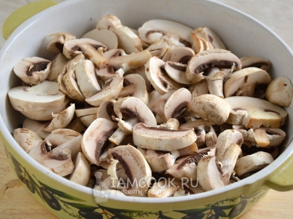 Порезать грибы