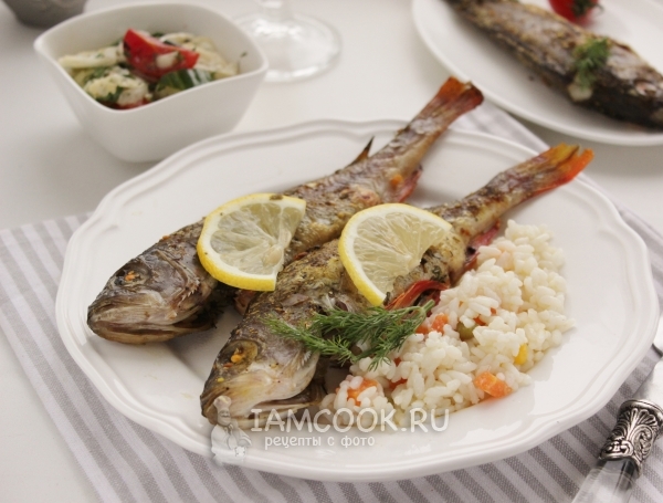 Фото речного окуня в духовке