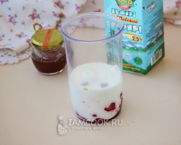 Влить кефир