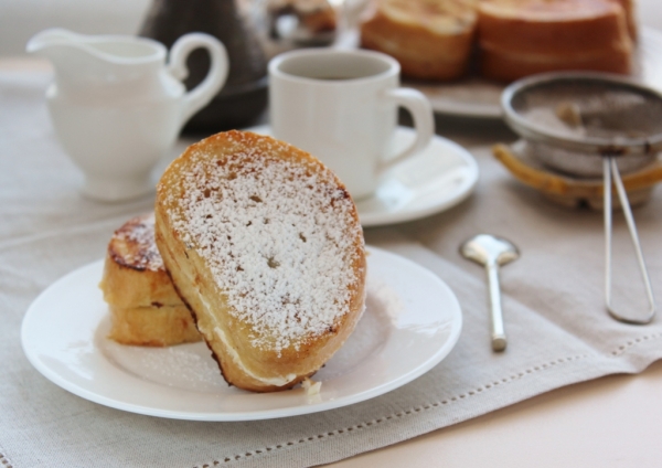 Готовые гренки с творогом