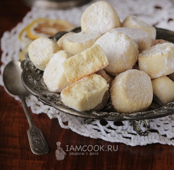 Готовое рассыпчатое песочное печенье с крахмалом