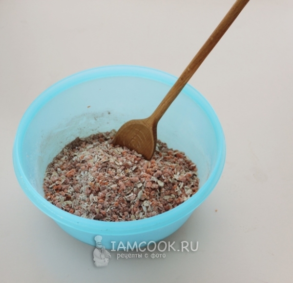 Положить морковь в сухую смесь