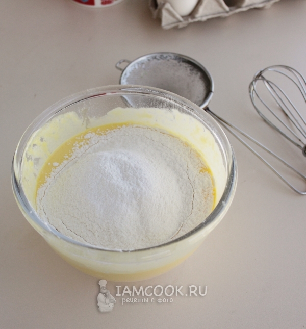 Всыпать муку