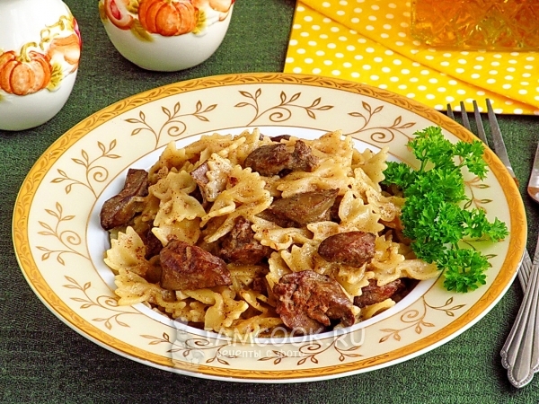 Фото пасты с куриной печенью в мультиварке