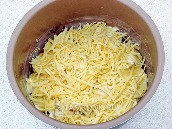 Посыпать сыром