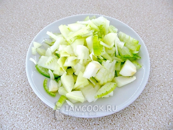 Нарезать лук