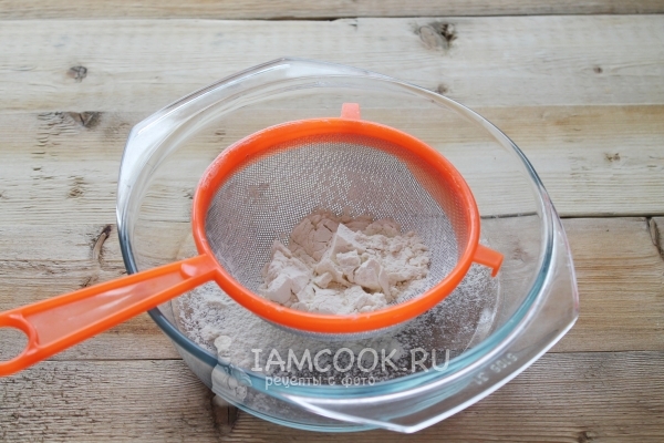 Просеять муку
