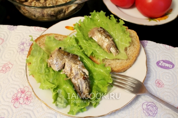 Готовые шпроты из речной рыбы в домашних условиях
