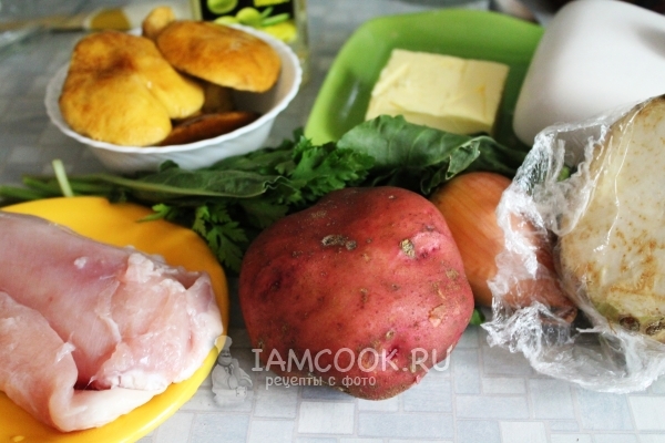 Ингредиенты для грибного супа из свежих подосиновиков