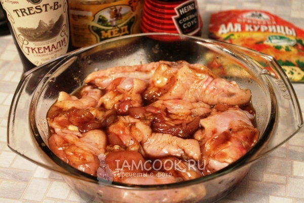 Замариновать крылышки