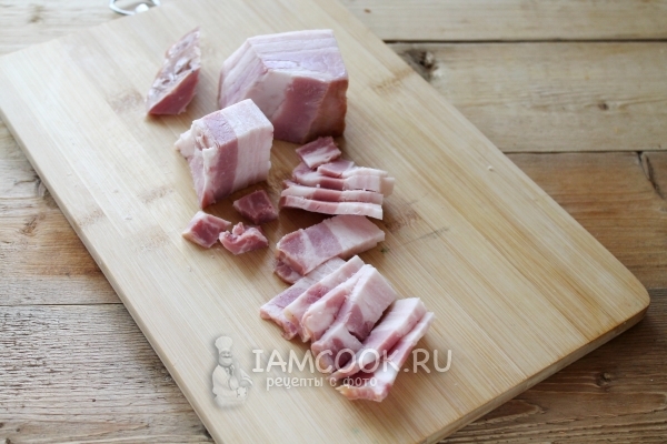 Порезать грудинку