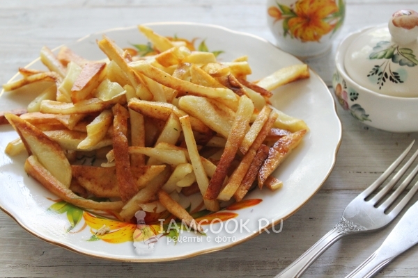Жареная картошка с хрустящей корочкой на сковороде