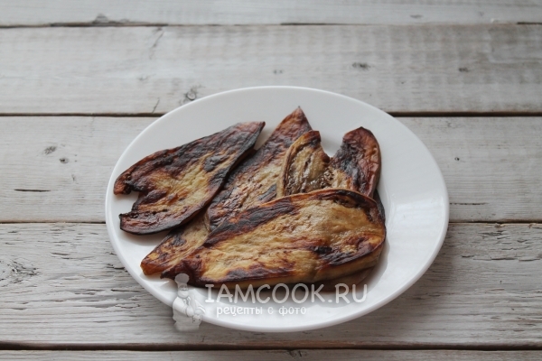 Обжарить баклажаны