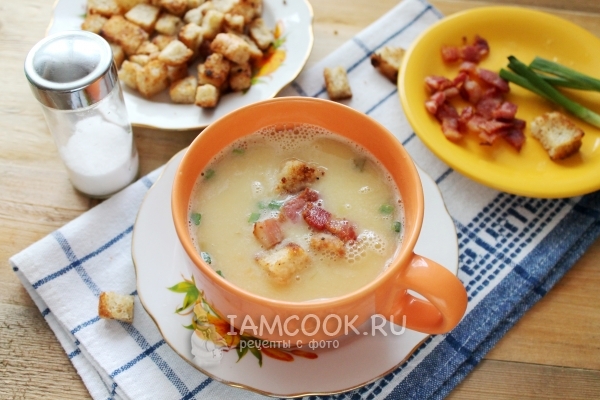 Гороховый суп-пюре с варено-копченой грудинкой