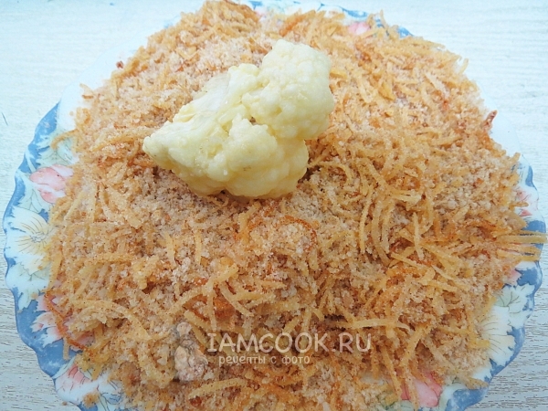 Обвалять капусту в панировке