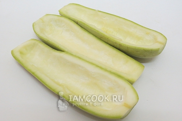 Удалить сердцевину кабачка