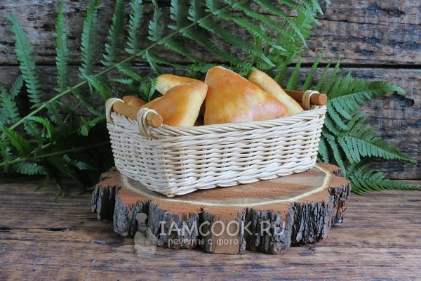 Пирожки с капустой и грибами в духовке