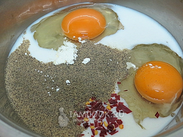 Всыпать разрыхлитель и специи