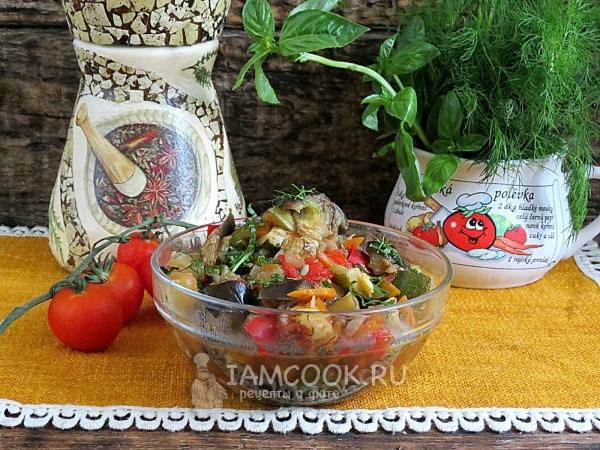 Фото овощного соте из кабачков и баклажанов