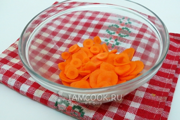 Порезать морковь