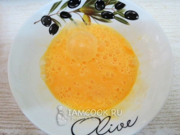 Взбить яйцо