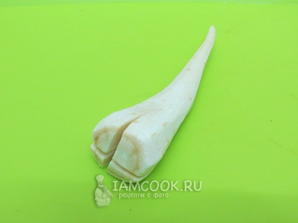 Надрезать корень петрушки