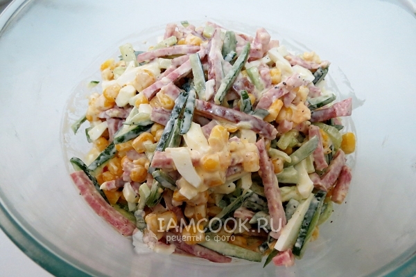 Рецепт салата «Соломка» с копченой колбасой