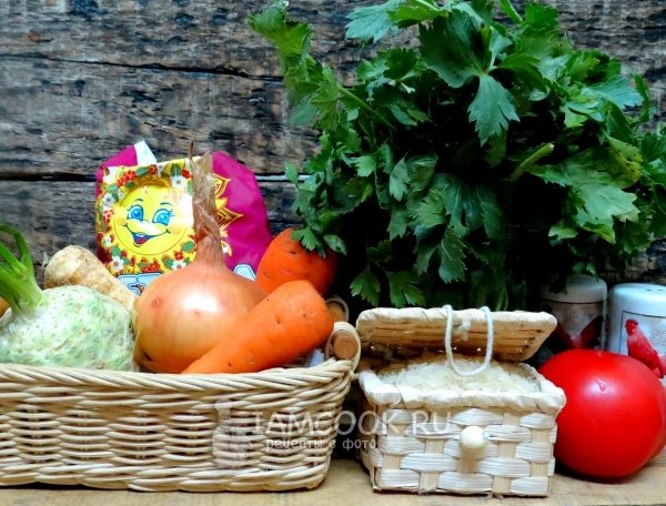 Ингредиенты для польского помидорного супа (Zupa pomidorowa)