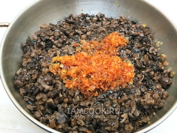 Соединить грибы с луком