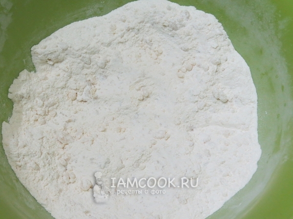 Просеять муку