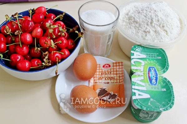 Ингредиенты для пирога со свежей черешней в духовке