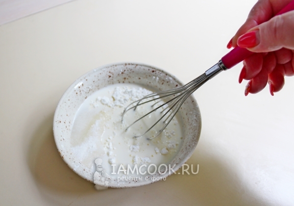 Смешать порошок пудинга с молоком