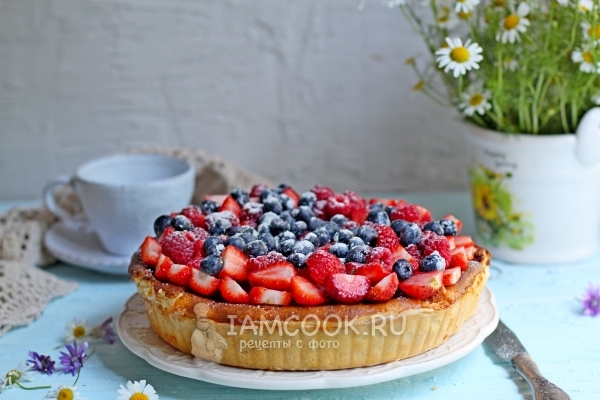 Готовый пирог с творожно-сметанной начинкой