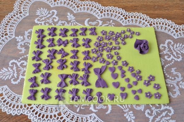 Сделать декор из мастики