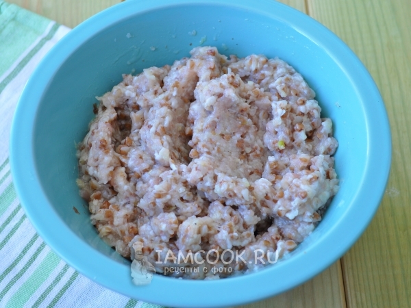 Смещать фарш гречкой