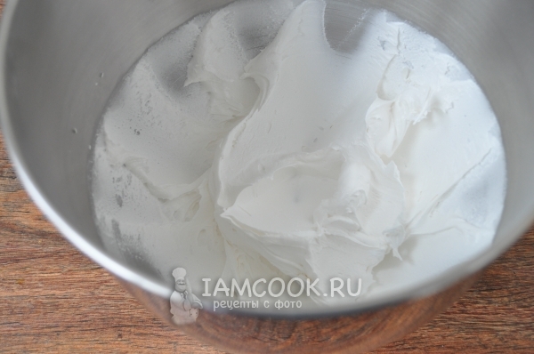 Взбить глазурь