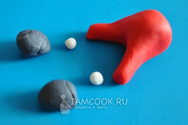 Слепить туловище санты