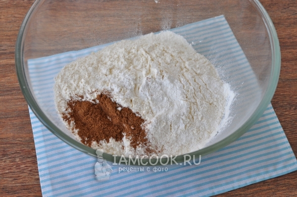 Смешать сухие ингредиенты