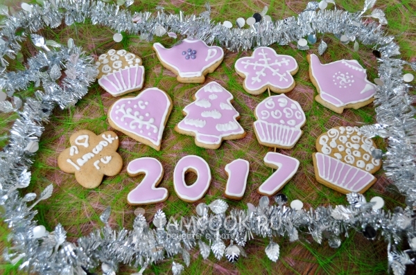 Фото расписных пряников