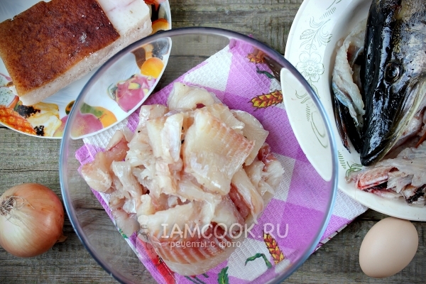 Отделить филе от кожи