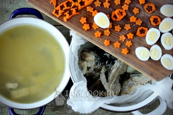 Процедить бульон