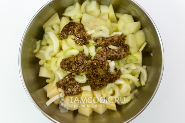 Добавить сельдерей и горчицу