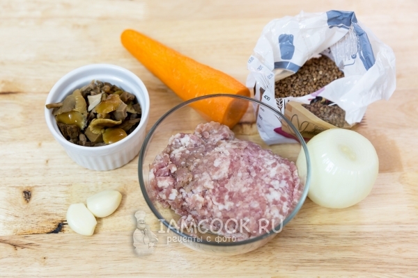 Ингредиенты для гречки с фаршем и грибами