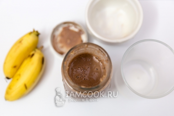 Взболтать смесь в баночке