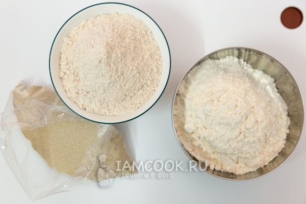 Ингредиенты для пшеничного хлеба на оливковом масле с мукой тритикале